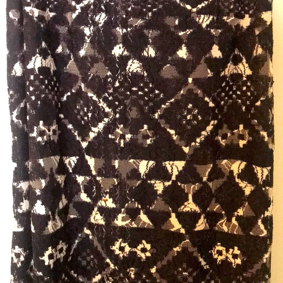 Black and white maxi dress - Picture 2 of 4